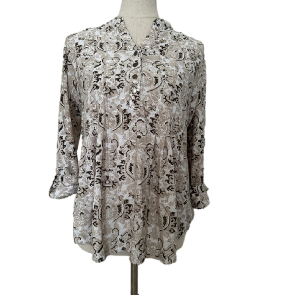 New Directions 3/4 Sleeve V-Neck